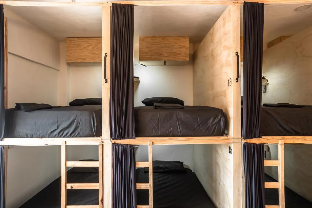 **** Aparthotel Maui Hostels Playa Del Carmen Mexico
