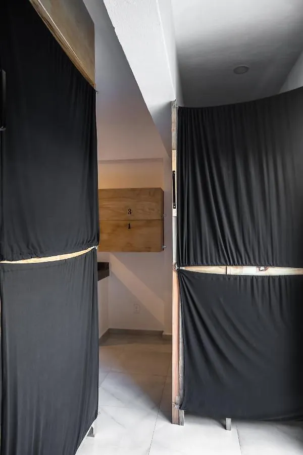 Aparthotel Maui Hostels Playa Del Carmen
