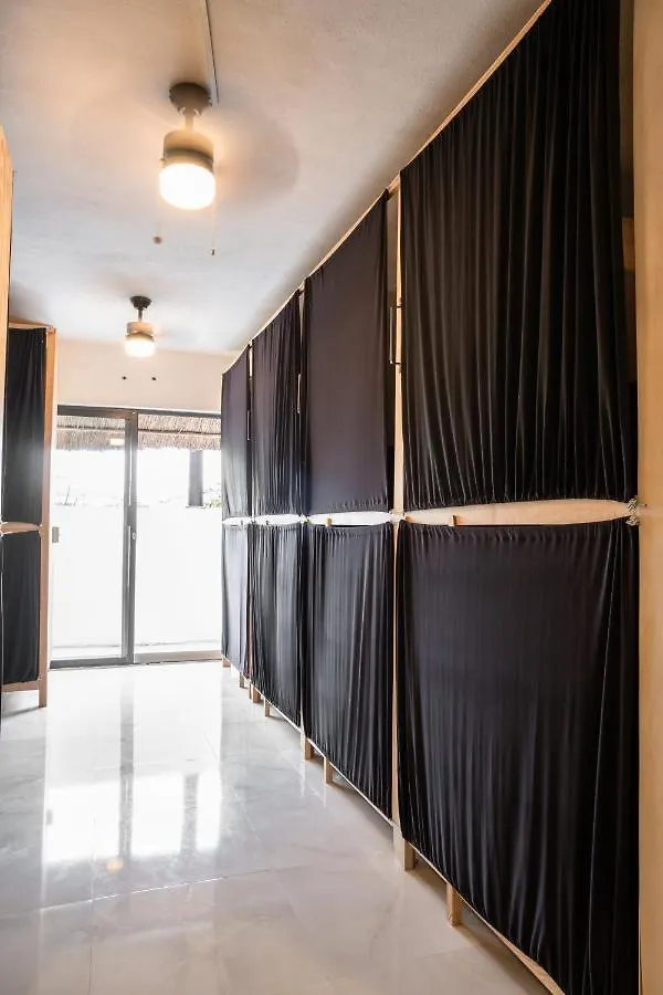 Maui Hostels Playa Del Carmen Aparthotel