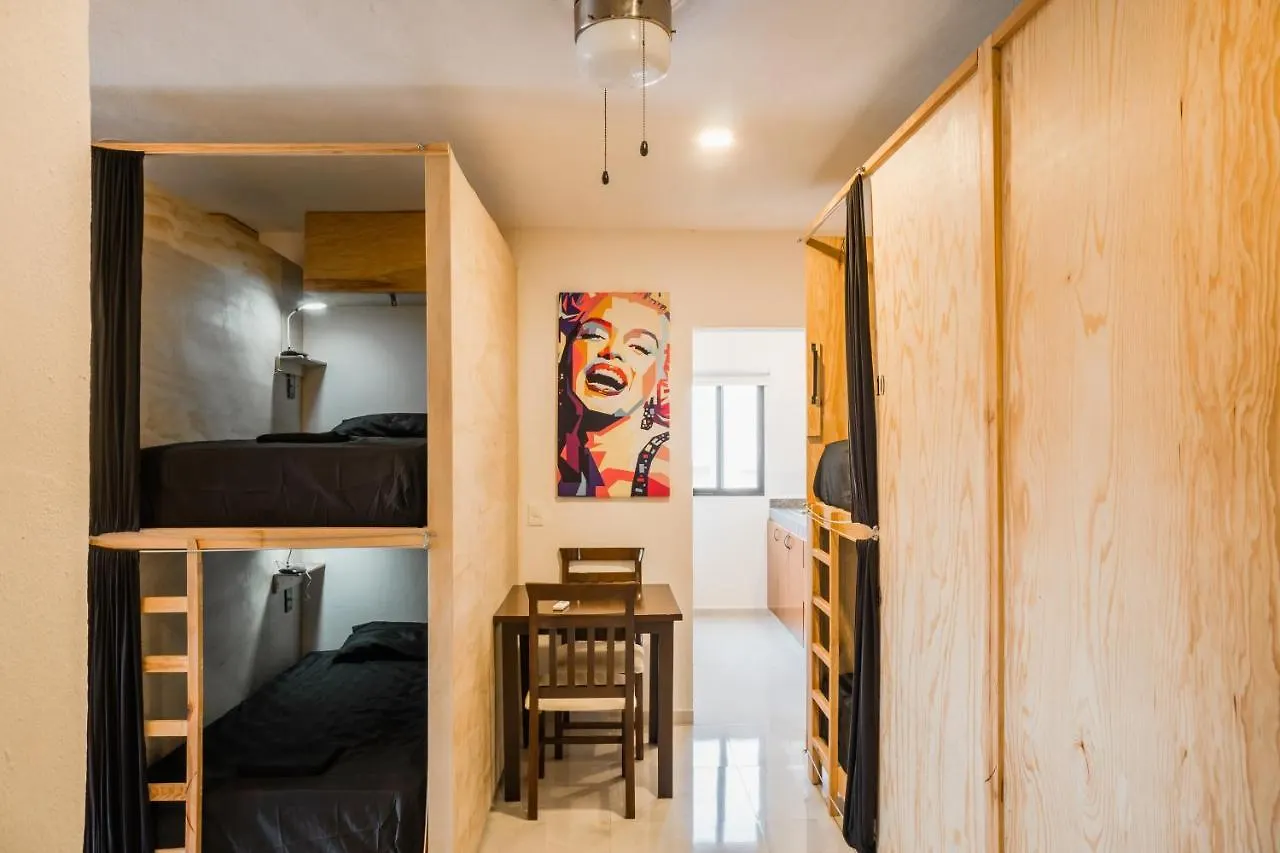 Maui Hostels Playa Del Carmen Mexico