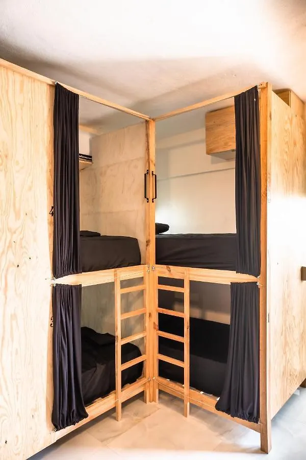 Maui Hostels Playa Del Carmen