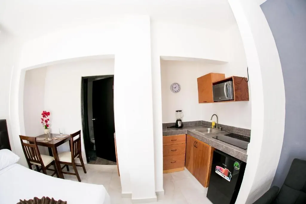 **** Aparthotel Maui Hostels Playa Del Carmen Mexico