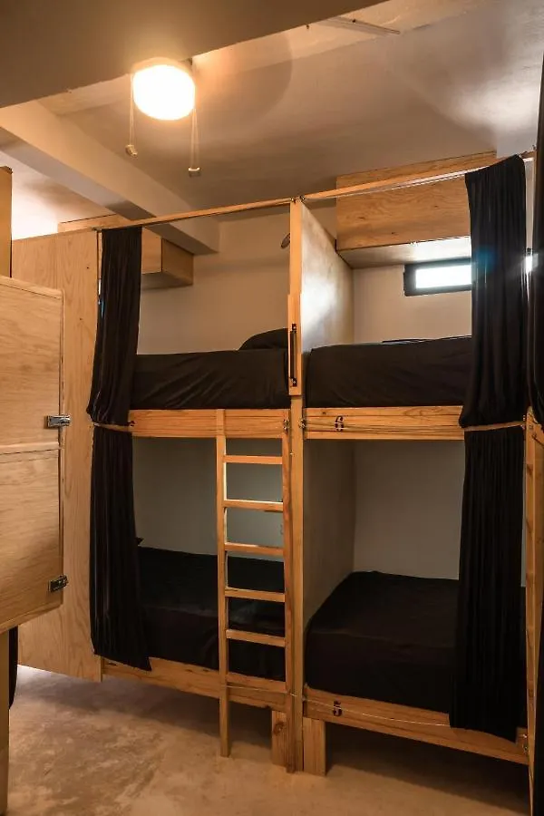 **** Aparthotel Maui Hostels Playa Del Carmen Mexico